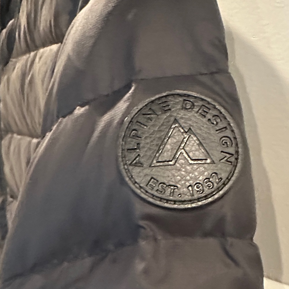 Alpine Design puffer coat - Picture 2 of 4